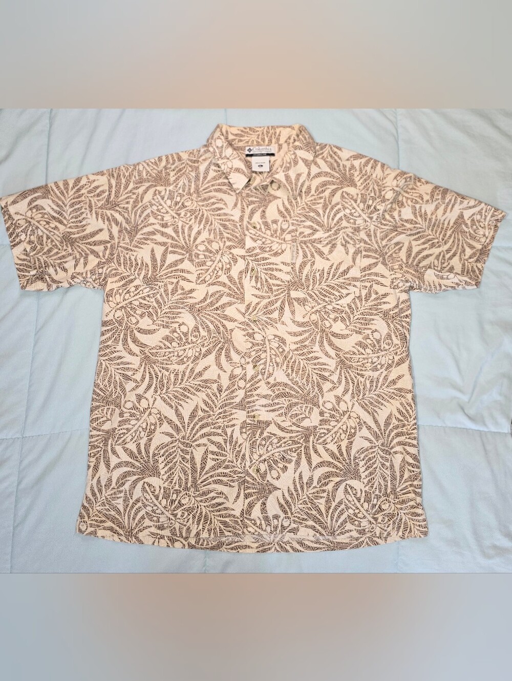 Columbia Men's XL Hawaiian Tropical Leaf Print Button Down Shirt Beige
